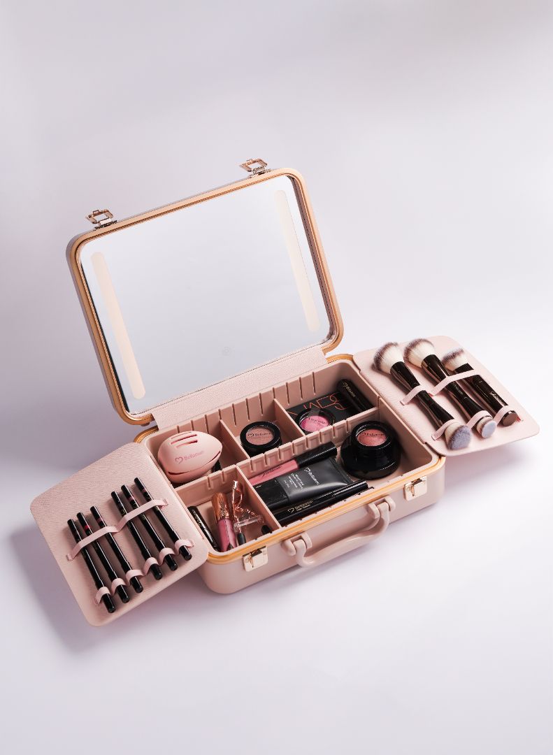 Glow On The Go Vanity Case